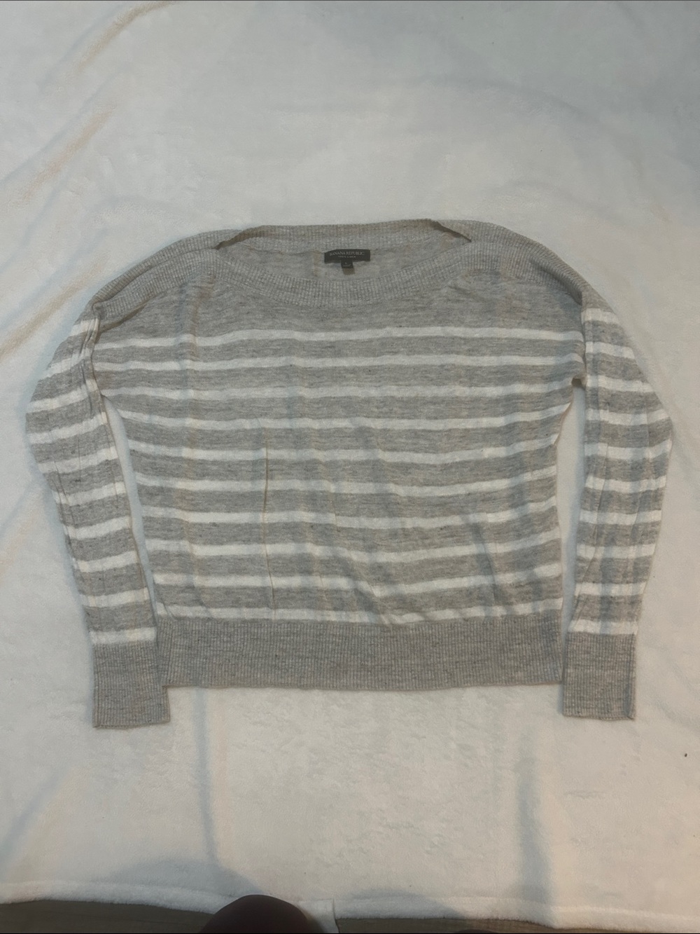 Banana Republic Women’s Sweater 100% Linen Gray and White Striped Size Large